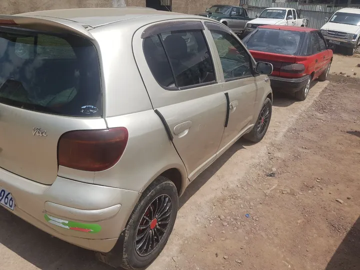 Toyota Vitz 2002 Automatic – photo 4