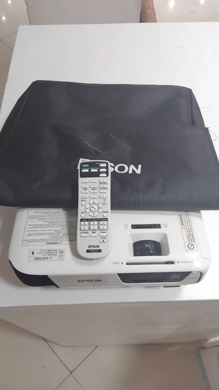Epson CB-X31 Projector – photo 4