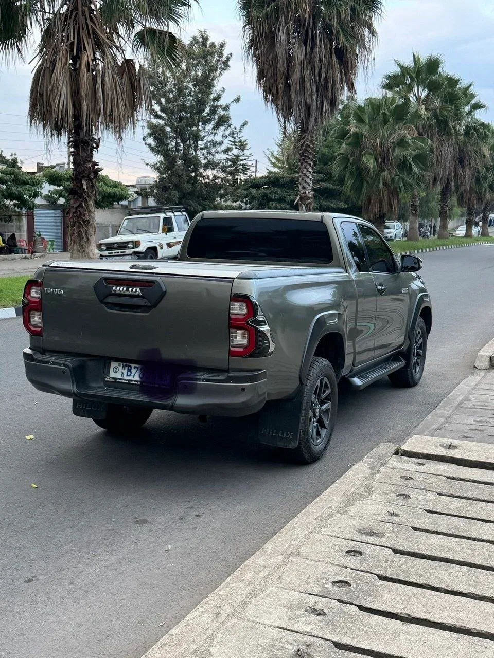 Toyota Invincible King Cab 2021 – photo 4