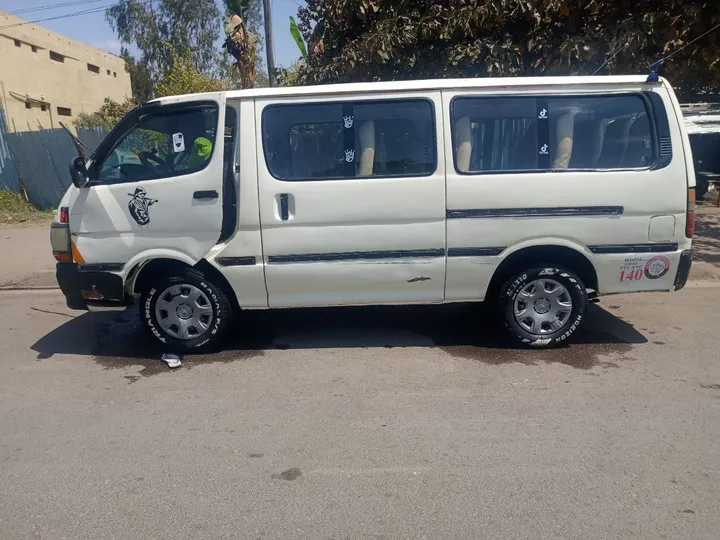 GOOGEL Minibus 2002 Code 3 – photo 10