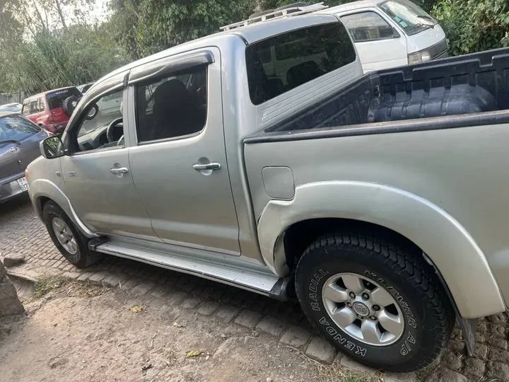 Toyota Hilux Double Cab 2007 – photo 3