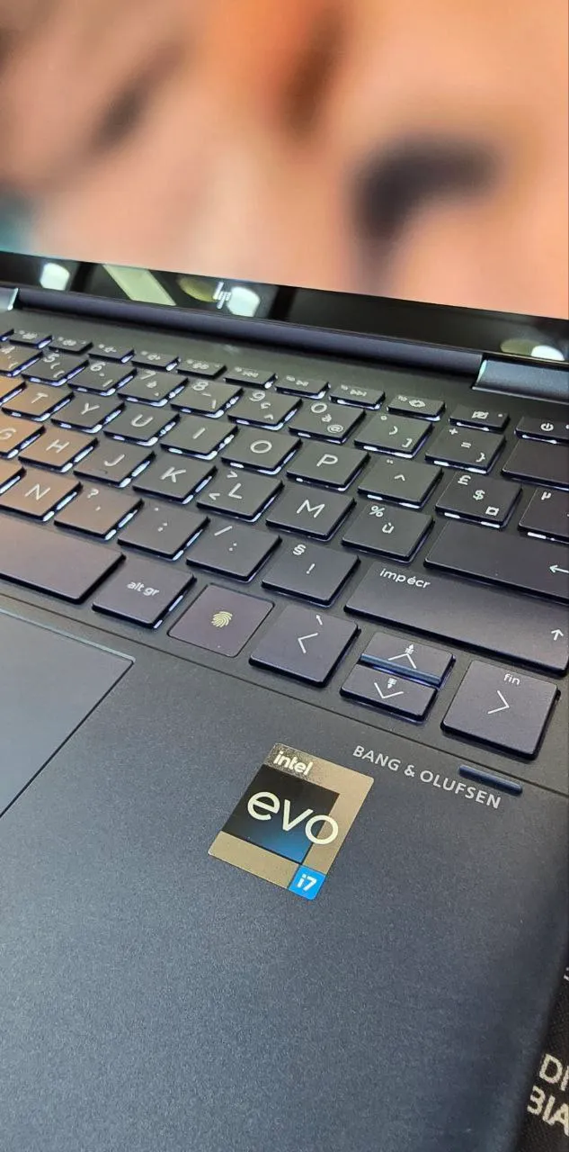 HP Spectre x360 Core i7 16GB 1TB – photo 4
