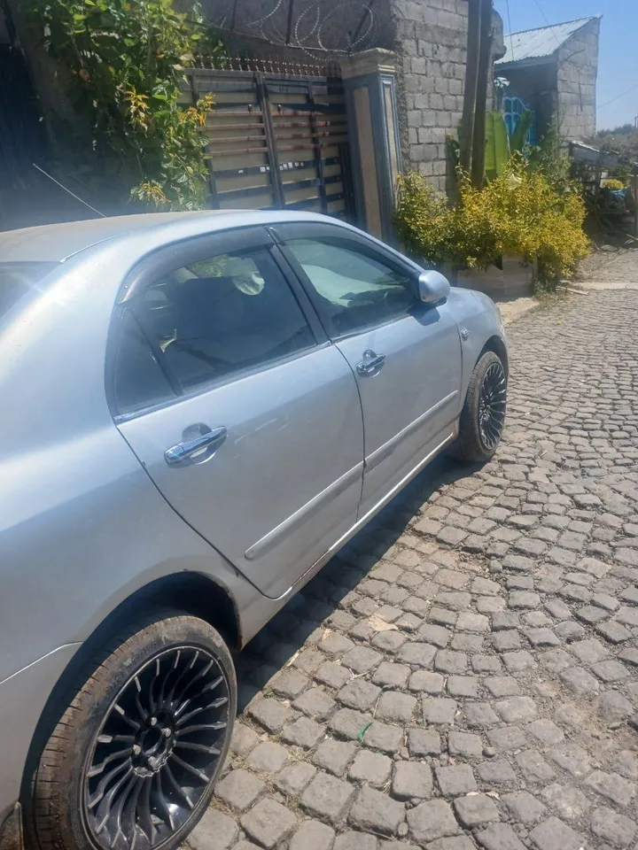 Toyota Corolla 2004 Automatic – photo 4