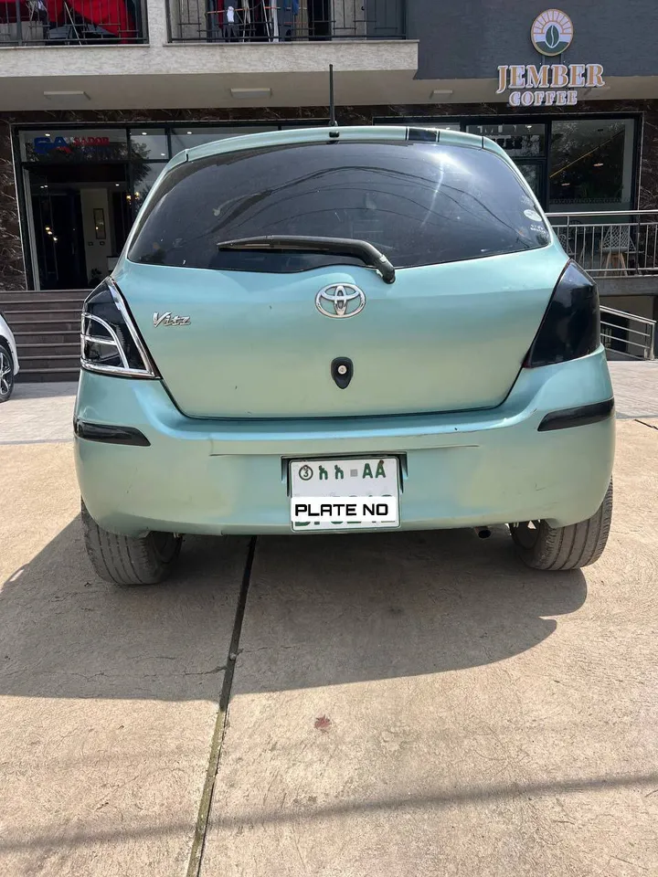 Toyota Compact 2009 Automatic – photo 3