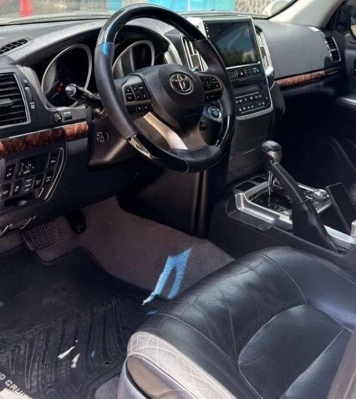 Toyota Land Cruiser V8 2014 – photo 6