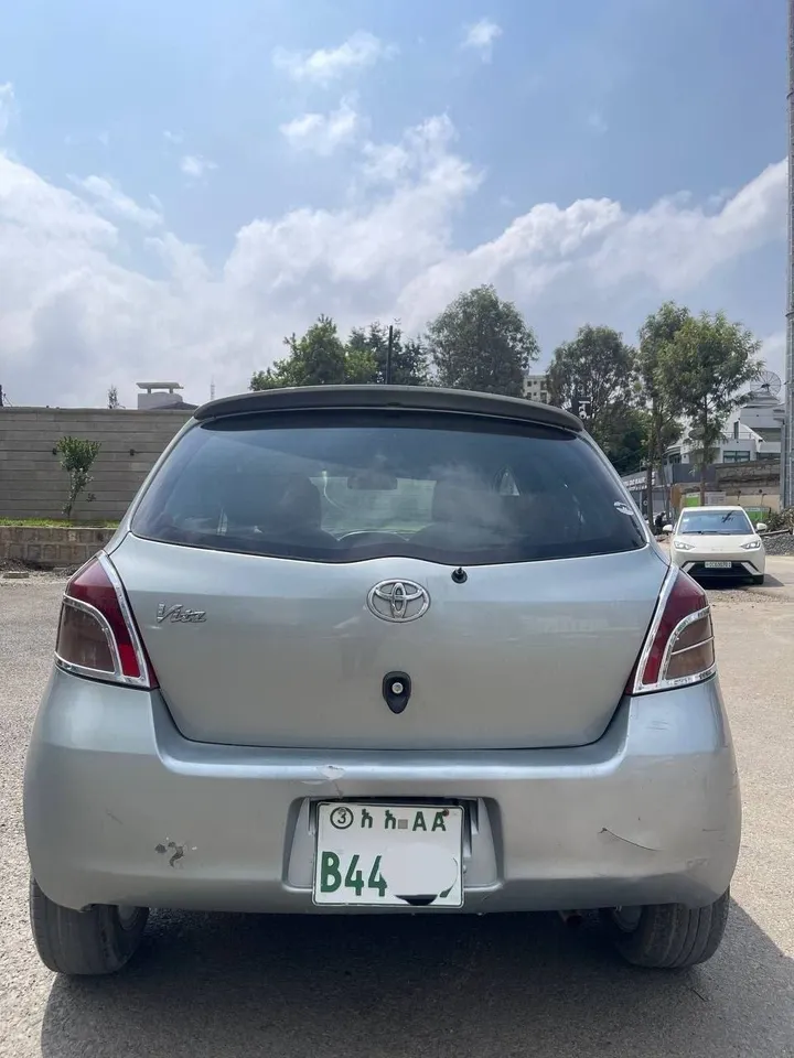 Toyota Yaris Compact 2008 – photo 6