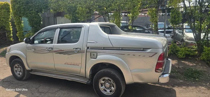 Toyota Hilux Double Cab 2013 – photo 4