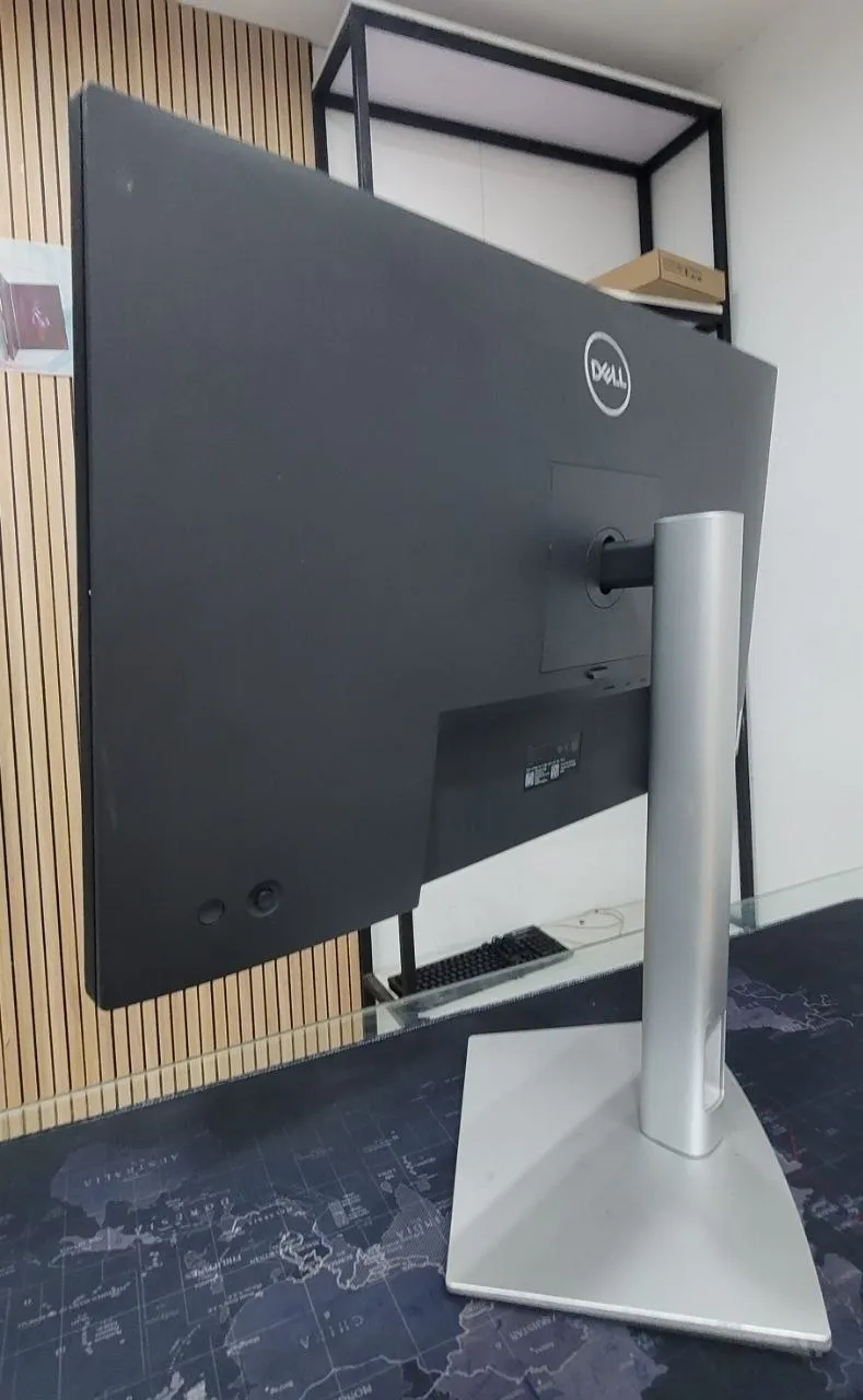 Dell 27 Inch 2K Frameless Monitor – photo 3
