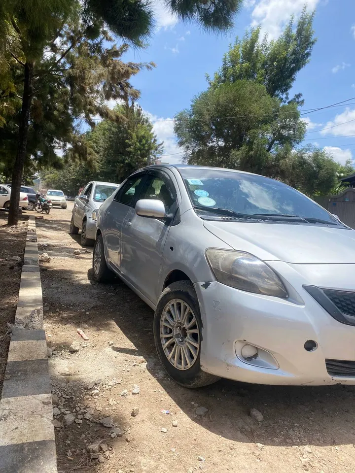 Toyota Yaris Sedan 2006 – photo 3