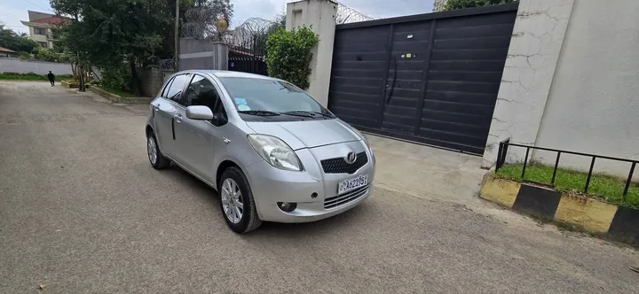 Toyota Yaris Compact 2006 Automatic – photo 6