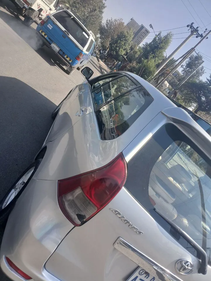 Toyota Avanza 2013 Automatic – photo 3