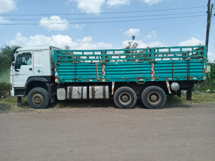 HOWO Cargo Truck 2017 – photo 3