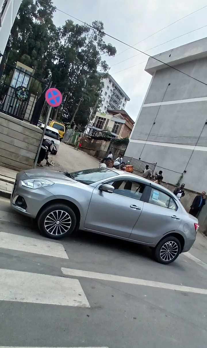 Suzuki Dzire 2022 Automatic – photo 5