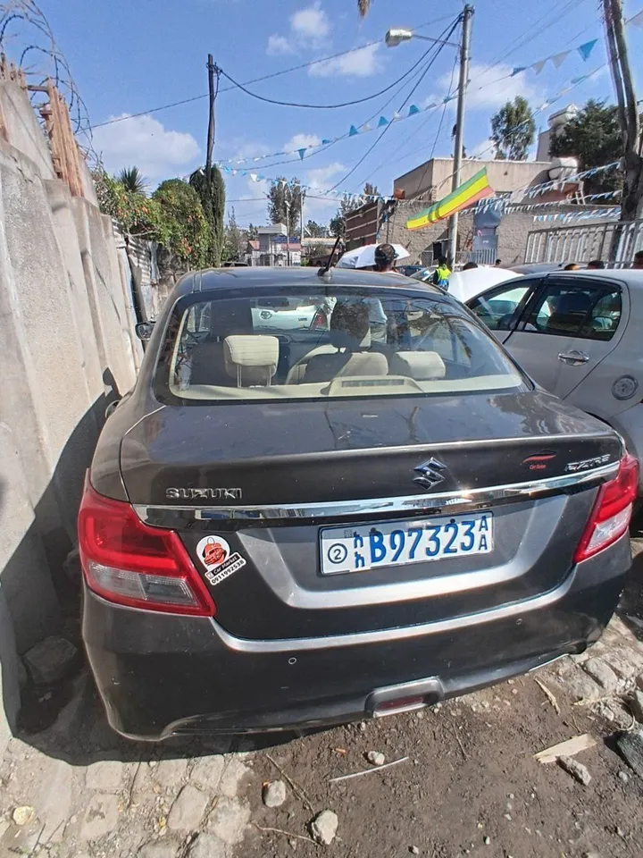 Suzuki Dzire 2022 Automatic – photo 7