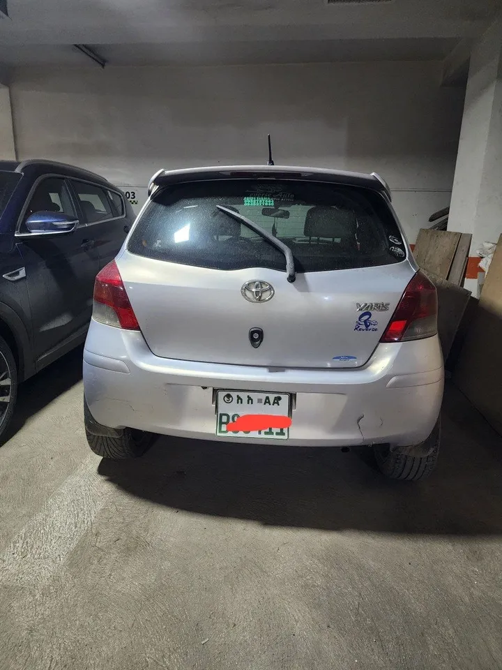 Toyota Yaris Compact 2010 – photo 5