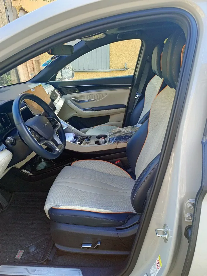 BYD Song Plus DM-I Hybrid SUV – photo 3