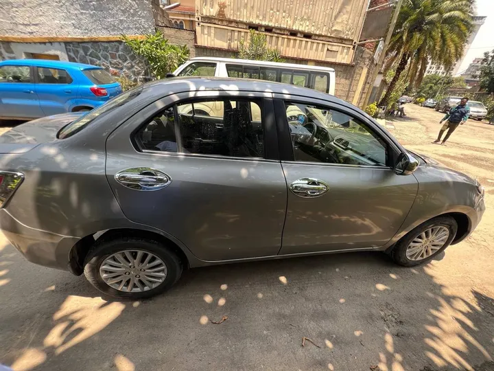 Suzuki Dzire 2021 Automatic – photo 3