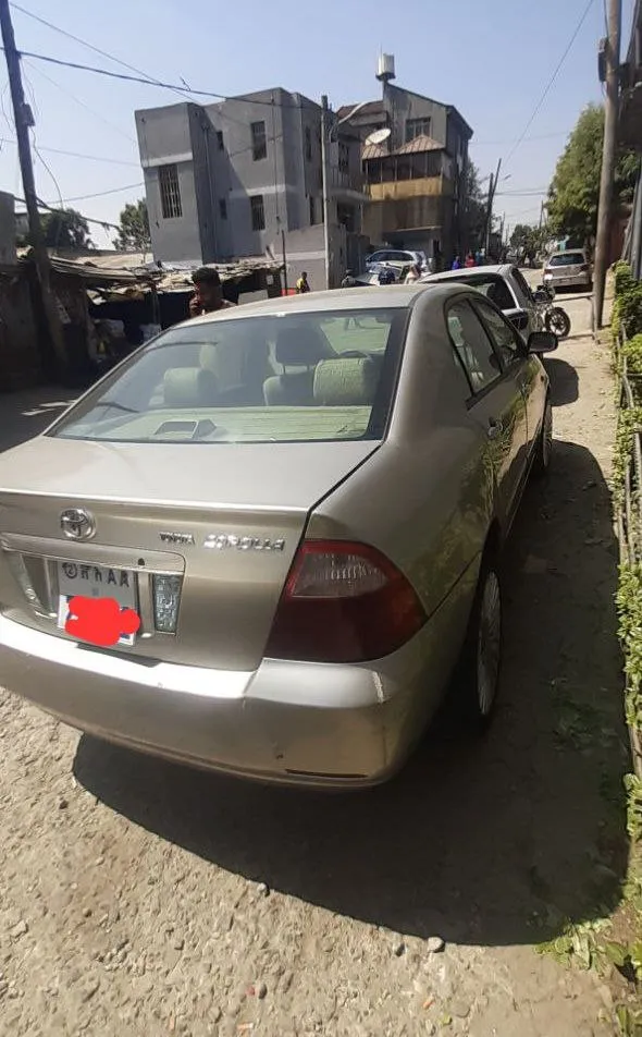Toyota Corolla 2005 Manual – photo 4