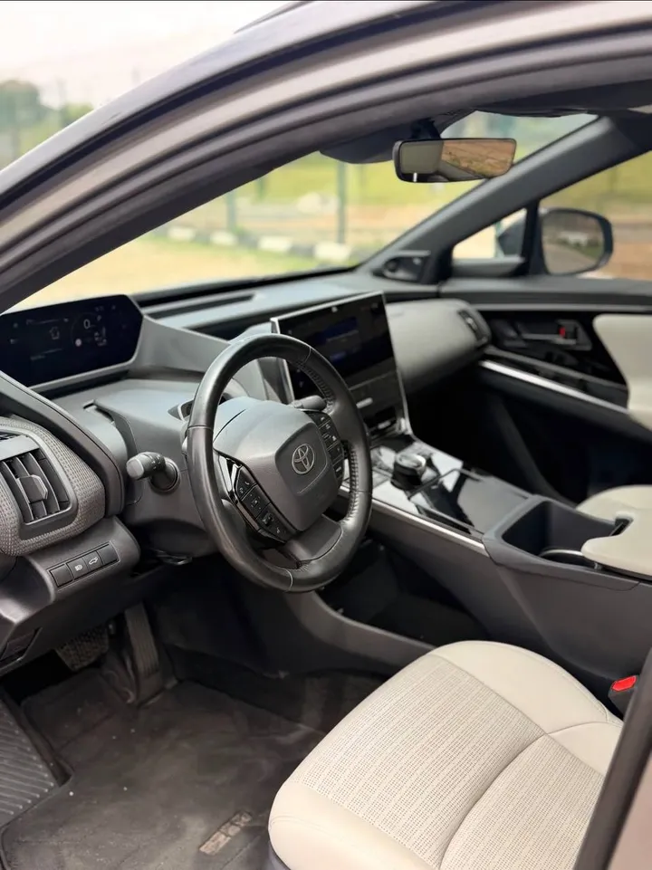 Toyota bZ4X Ultra Electric SUV – photo 5