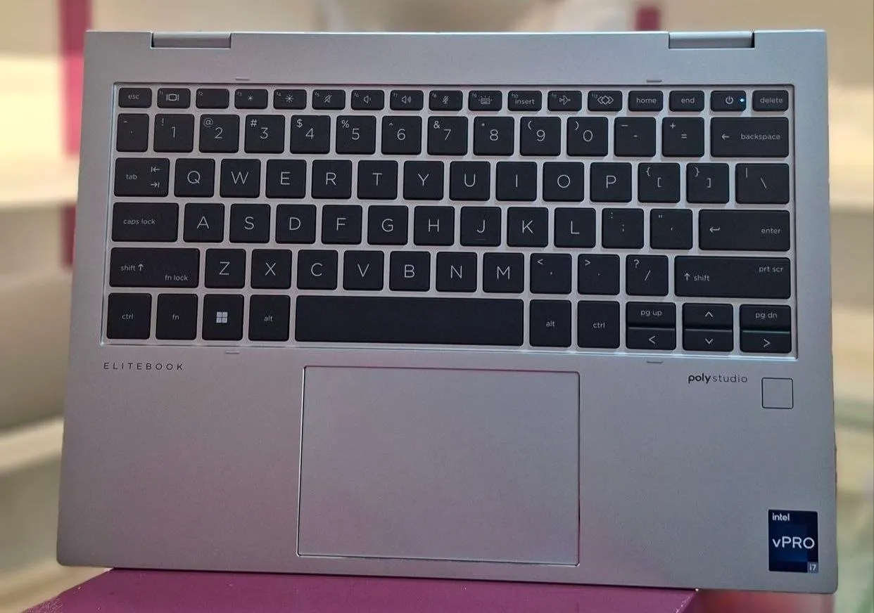 HP EliteBook x360 830 i7 13th Gen – photo 4