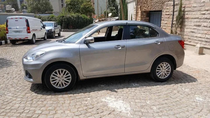 Suzuki Dzire 2022 Automatic – photo 6