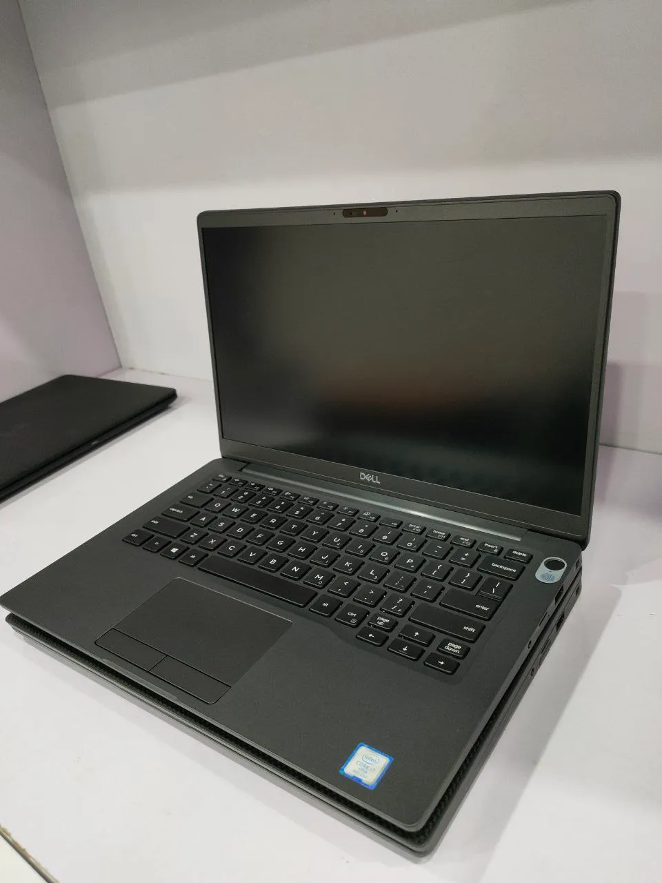 Dell Latitude 7400 Core i7 Laptop – photo 4