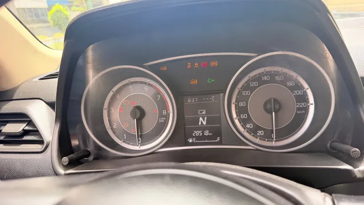 Suzuki Dzire 2022 Automatic – photo 4