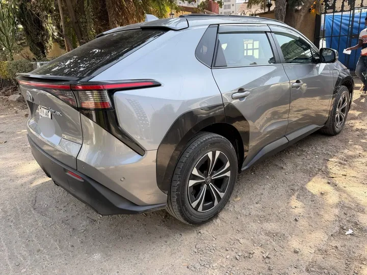 Toyota BZ4X EV 4WD Ultra 2023 – photo 6