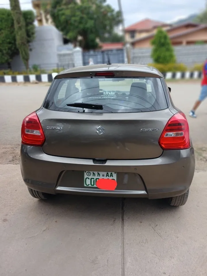 2021 Suzuki Swift Hatchback – photo 3