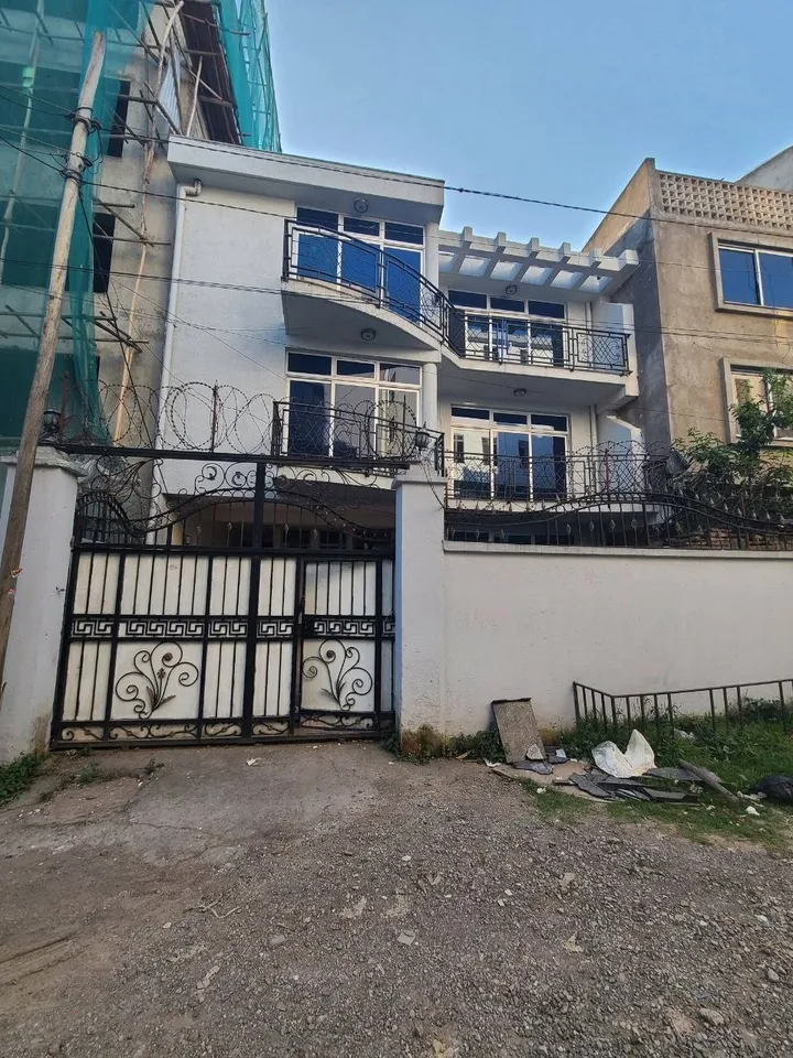 G+2 6 Bedroom House in Summit – photo 6