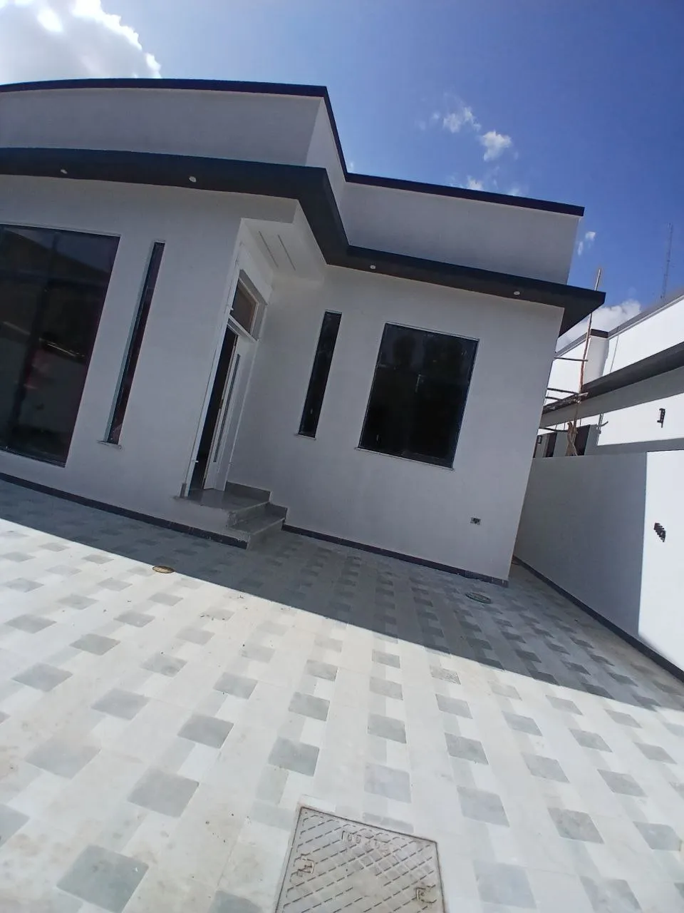 5 Bedroom Villa in Semit – photo 3