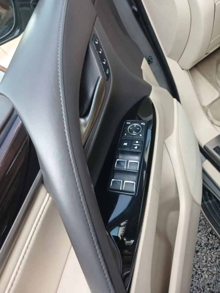 Lexus LX 570 Limited 2016 – photo 5