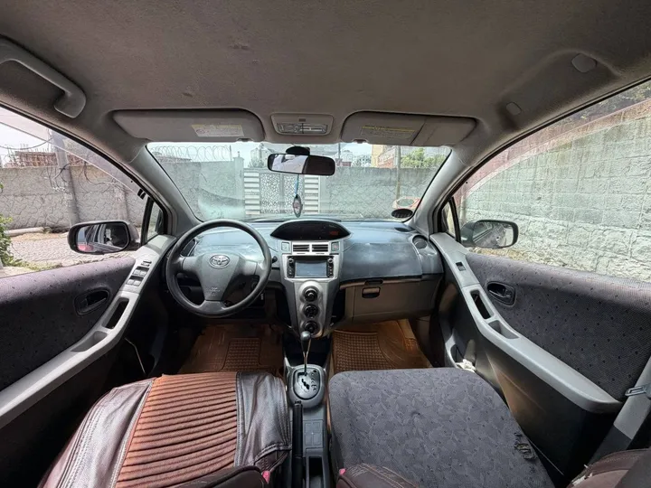Toyota Yaris 2010 Automatic – photo 8