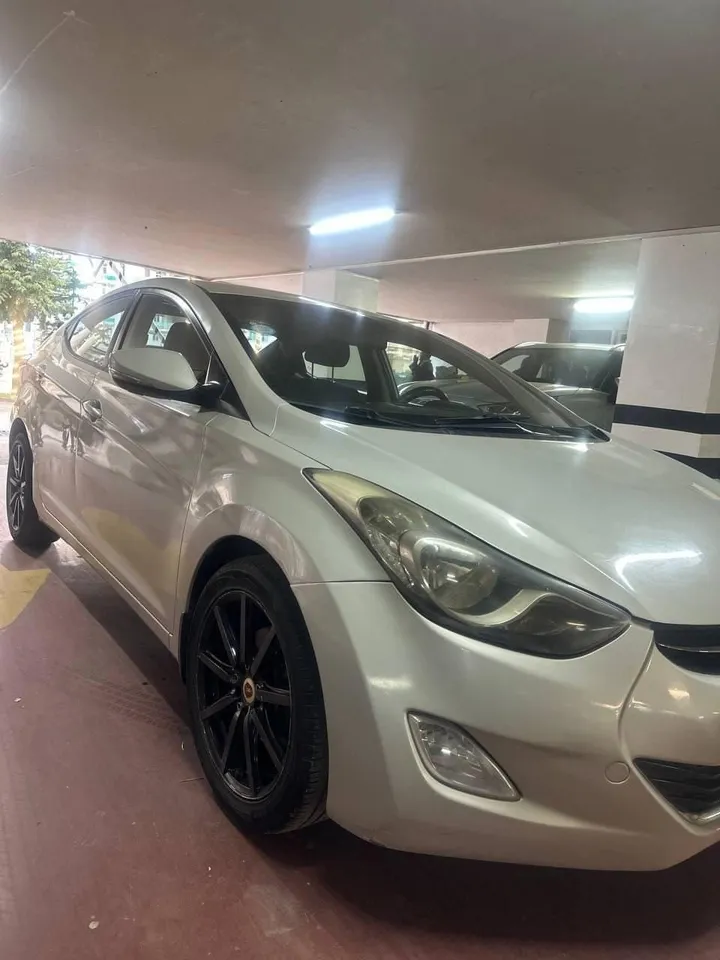 Hyundai Elantra 2013 Automatic – photo 8