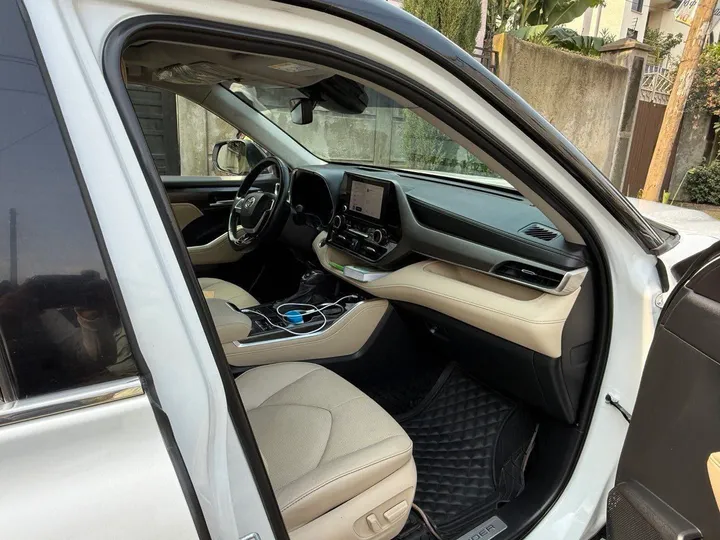 Toyota Highlander Limited 2024 – photo 4