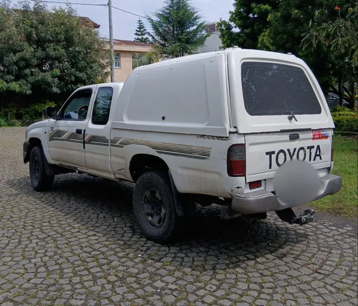 Toyota Hilux D4D 2003 Manual – photo 7