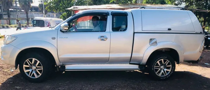 Toyota Hilux D4D Manual 2010 – photo 6