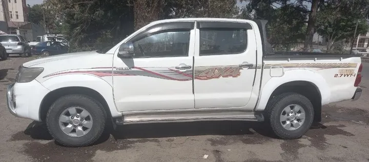 Toyota Hilux Double Cabin 2011 – photo 3