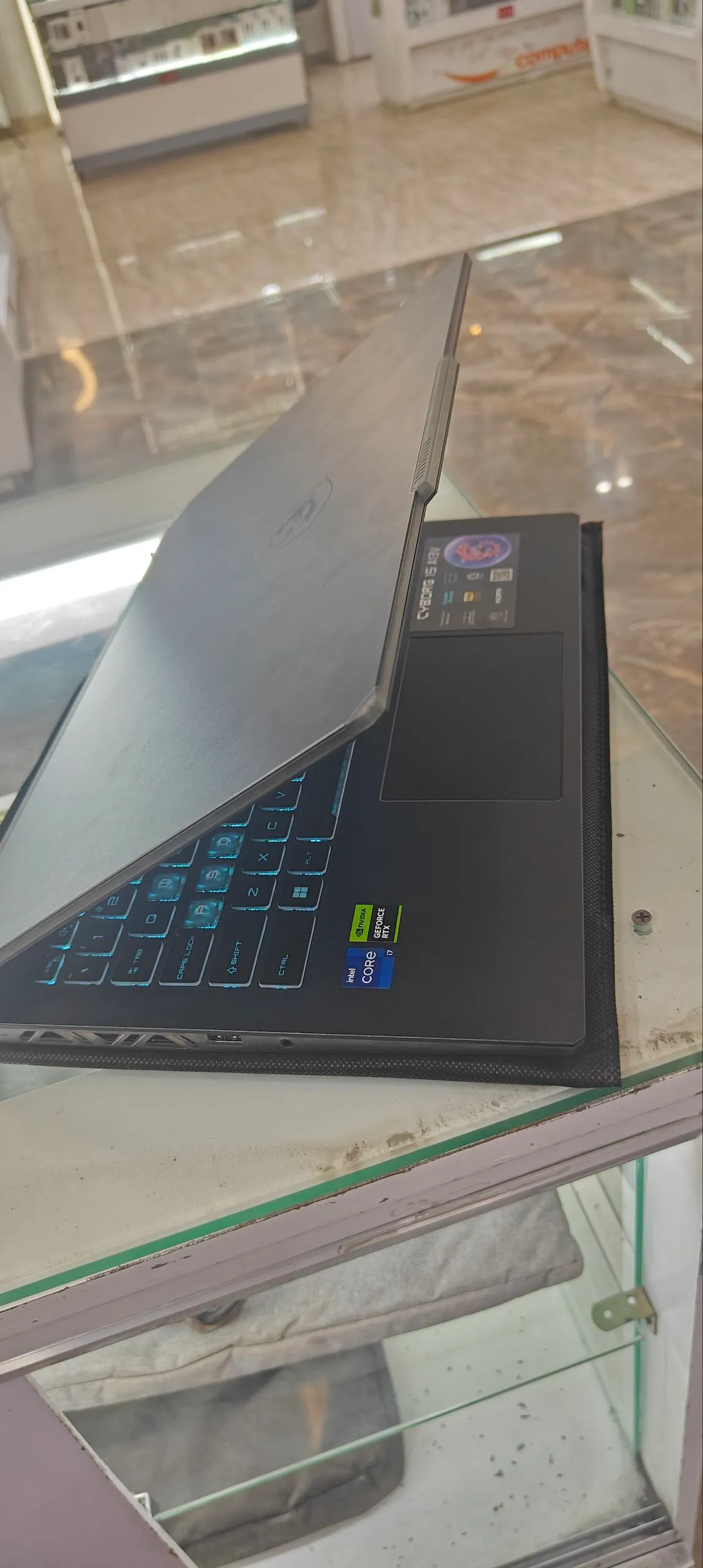 MSI Cyborg 15 AI3V RTX 4060 – photo 4