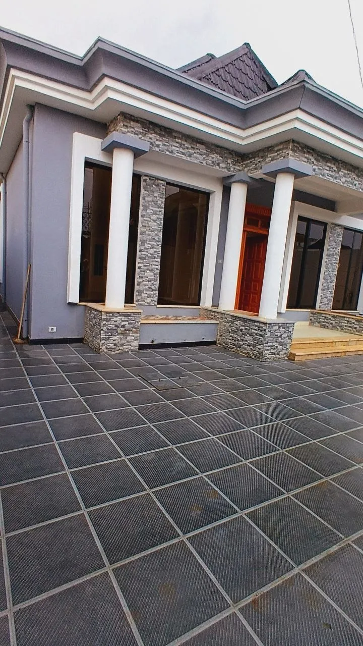 Villa House for Sale in Legetafo – photo 4