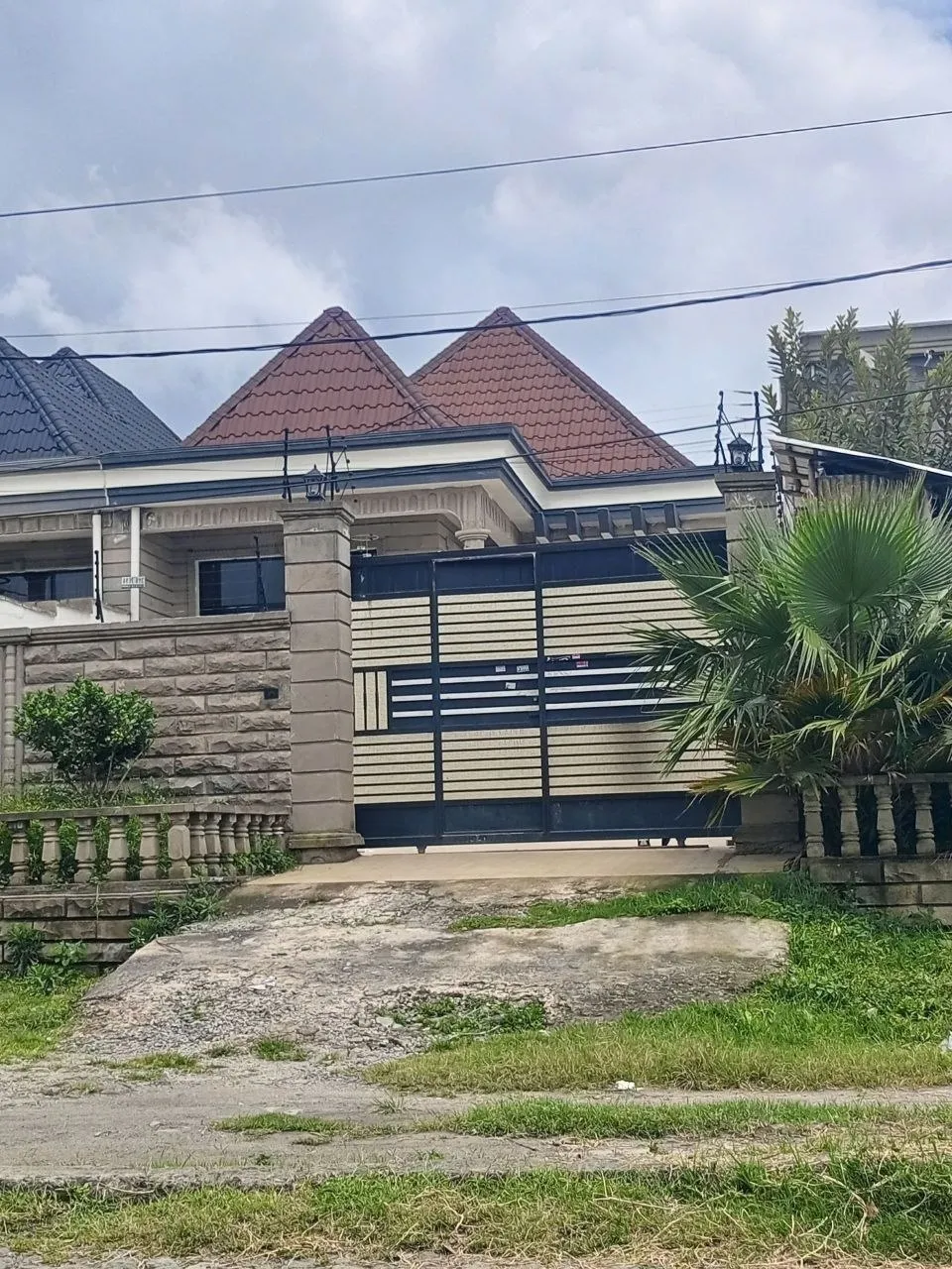 Beautiful Villa House in Summit – photo 3