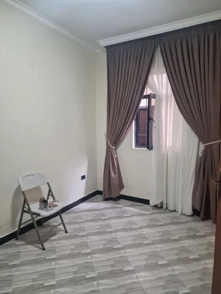 Modern Villa for Sale in Summit – photo 3