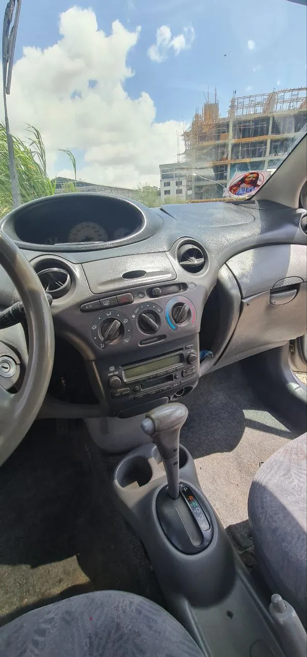 Toyota Vitz 2001 – photo 10