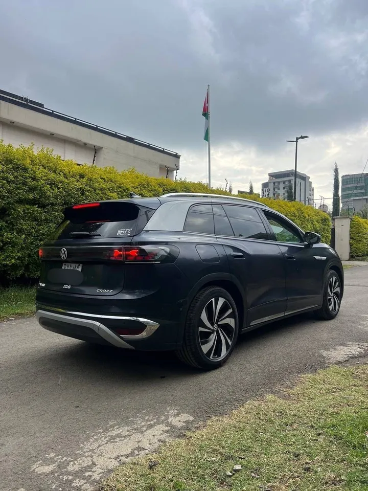 Volkswagen ID.6 Crozz Pro 2022 – photo 3