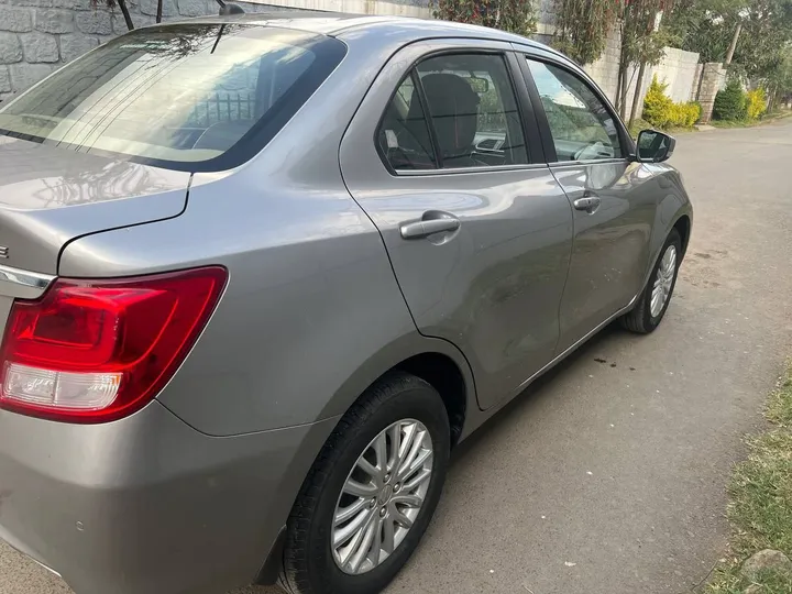 Suzuki Dzire 2022 Automatic – photo 4