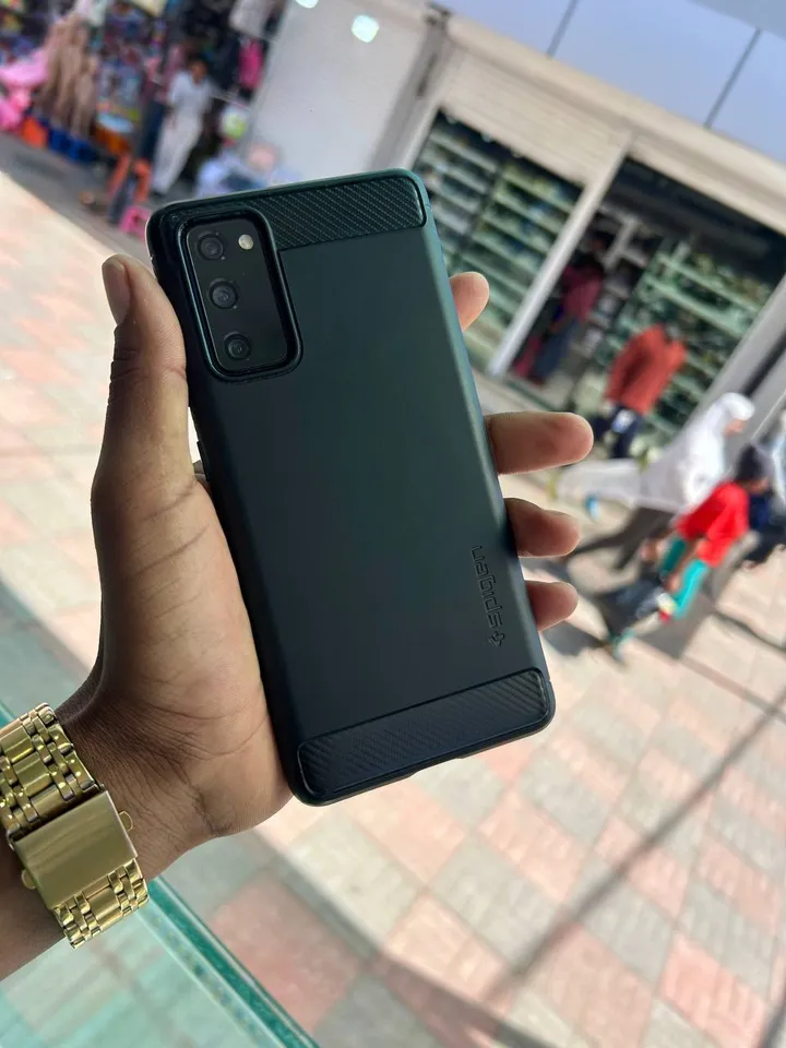 Samsung Galaxy S20 FE 5G – photo 4