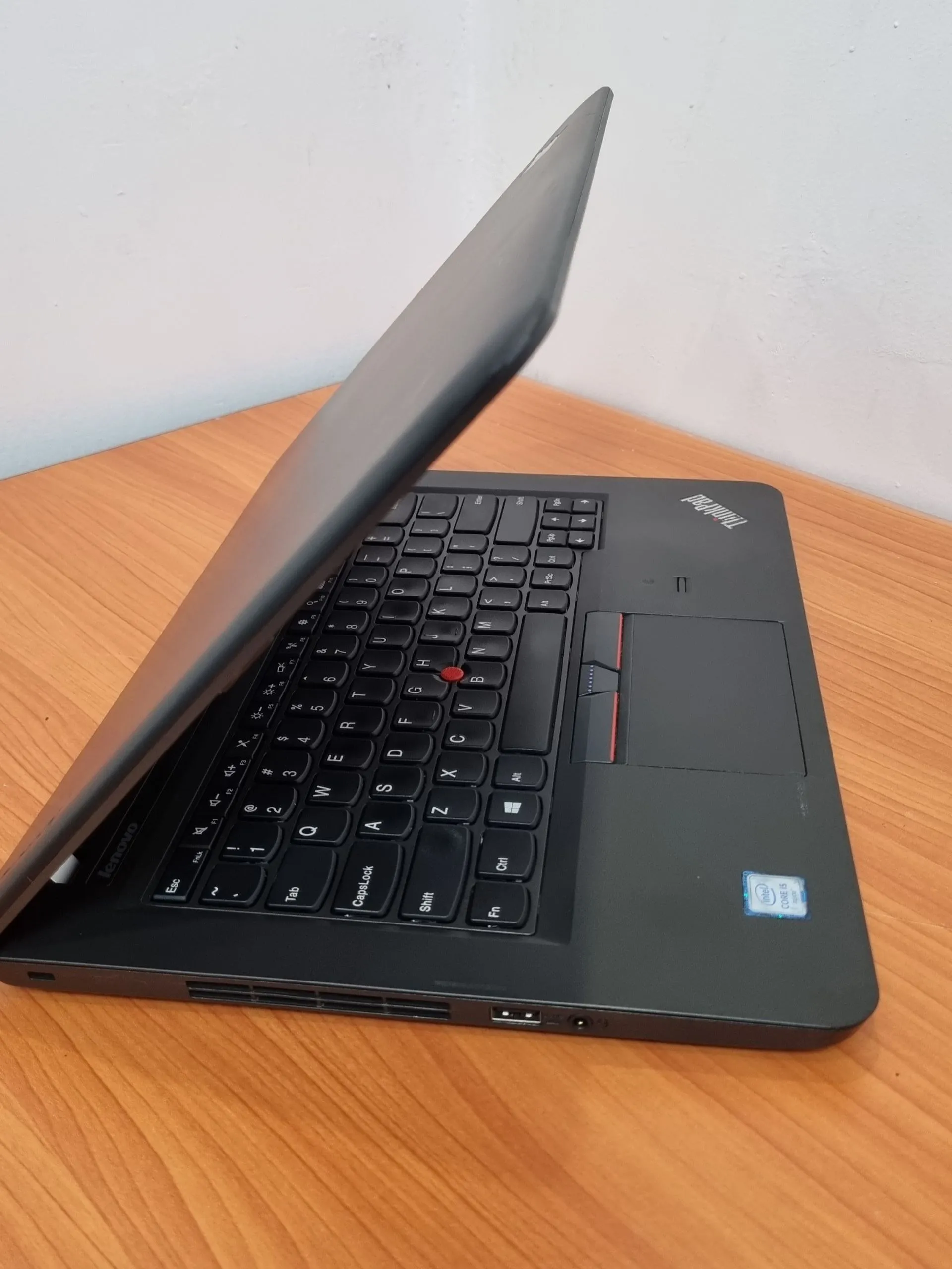 Lenovo Ideapad E460 i5 Laptop – photo 7