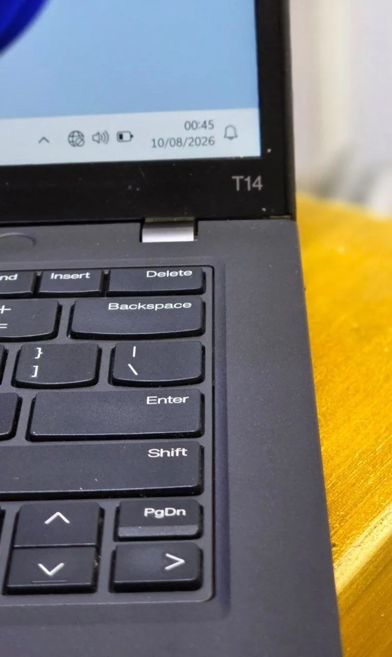 Lenovo Thinkpad T14 Gen 4 – photo 6