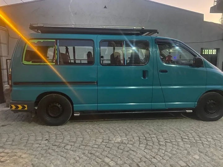 Toyota HiAce Dolphin Minibus 2001 – photo 4
