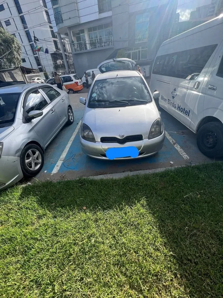 Toyota Vitz 2001 Automatic – photo 5